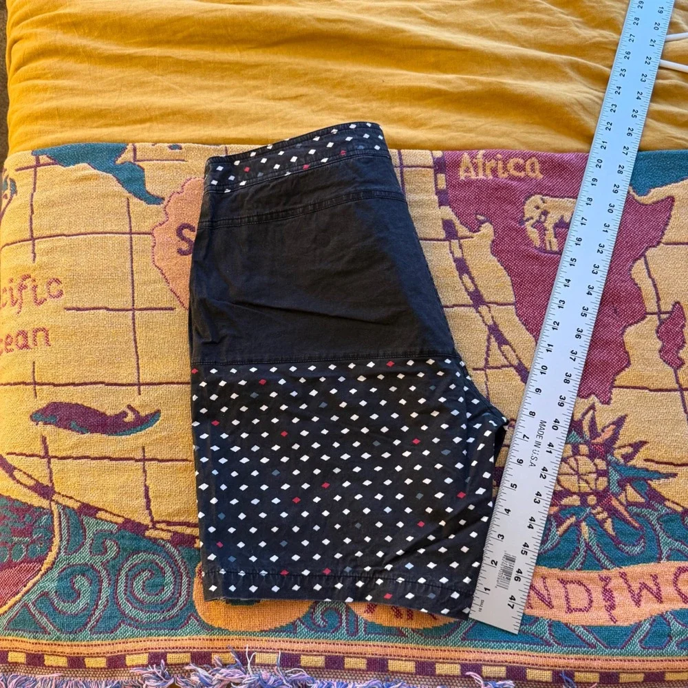 TCSS The Critical Slide Society‎ Mens Black Diamond Print Board Shorts Size 34